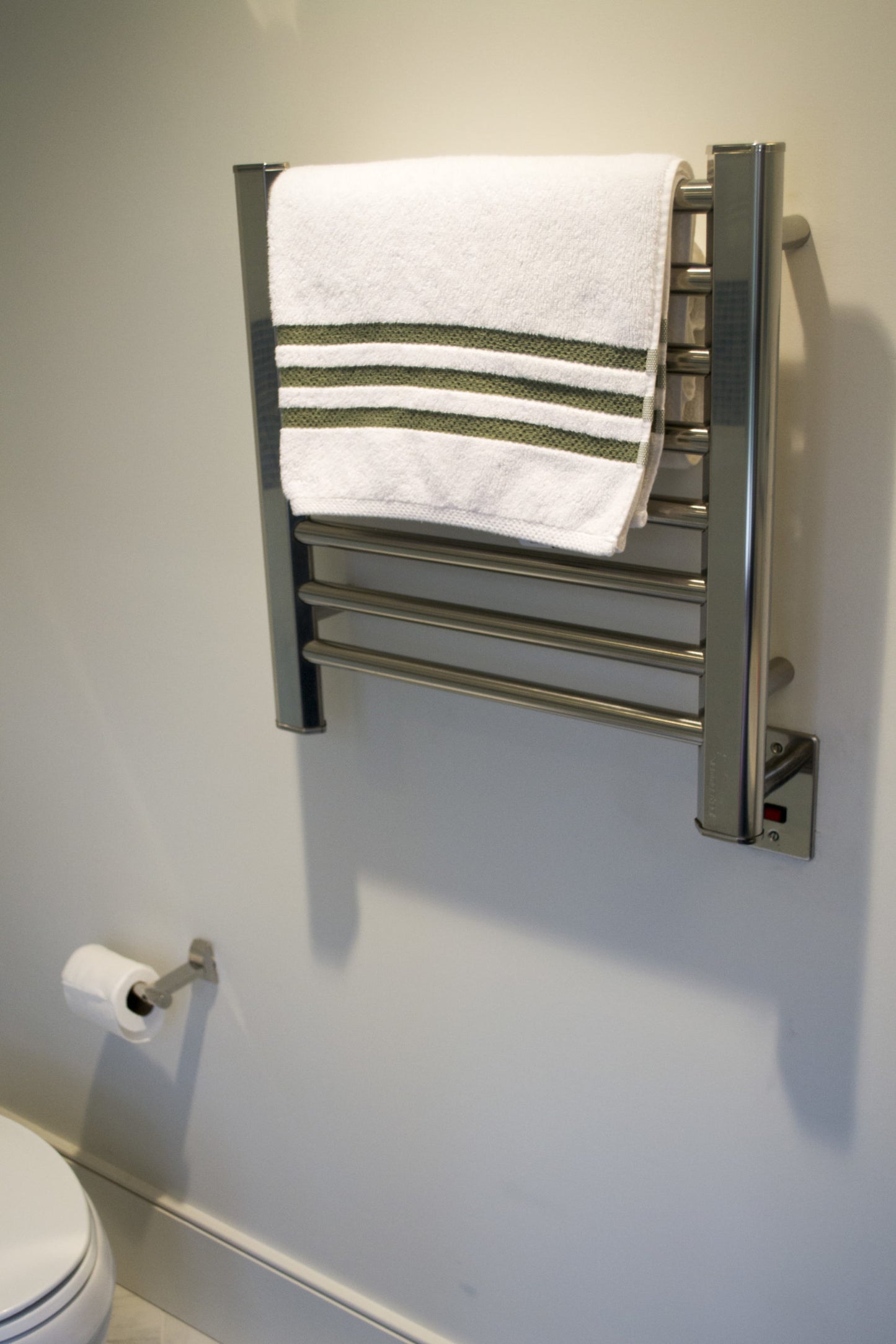 Polished Towel Warmer, Amba Sirio Model S2121, 8 Bars Towel Warmer